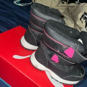 Wonder Nation Black and Pink Kids Boots